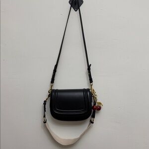 Elegant Black Crossbody Bag